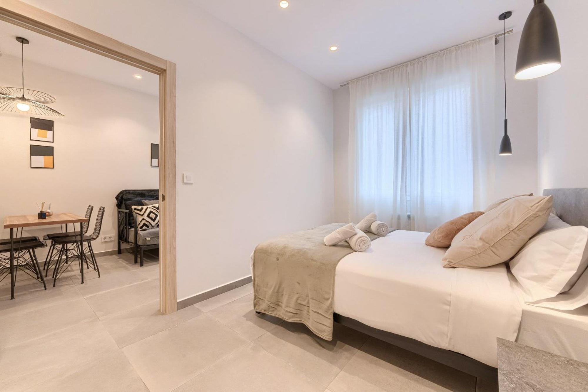 Apartamentos Basarrate Self Check In Bilbao Esterno foto